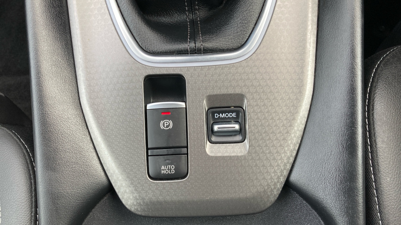 Nissan Qashqai 1.3 DiG-T MH 158 N-Connecta 5dr Petrol Hatchback